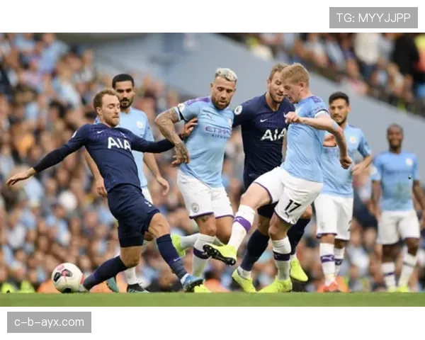 西甲锋线双星状态回暖，携手书写辉煌新篇章