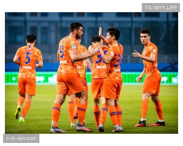 伊尔迪兹进攻端表现稳健,助球队大胜对手 伊尔迪兹进攻端表现稳健,助球队大胜对手